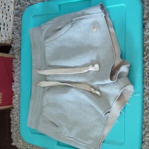 Champion reverse weave sweat shorts size medium